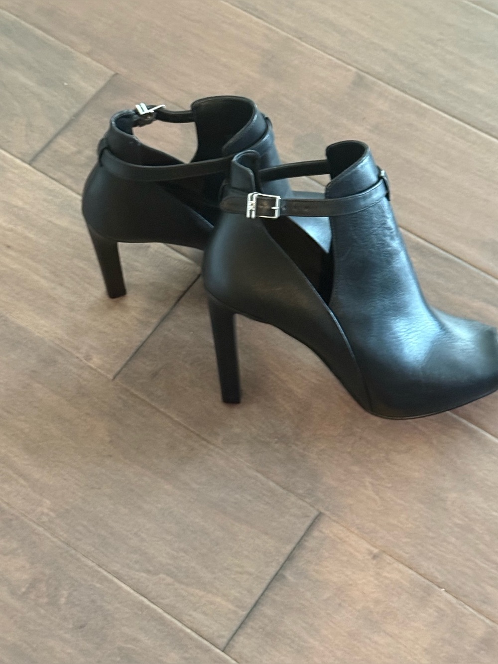 Michael Kors Peep Toe Bootie (size 10)